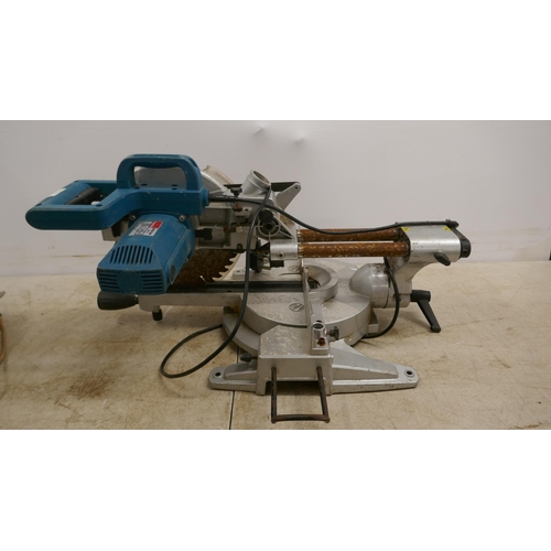 2054 - A Wolf sapphire circular saw and a Makita L50714 tilting compound mitre saw