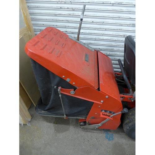 2151 - A Westwood S1600 ride on mower with automatic transmission with a Briggs and Stratton engine, twin b... 