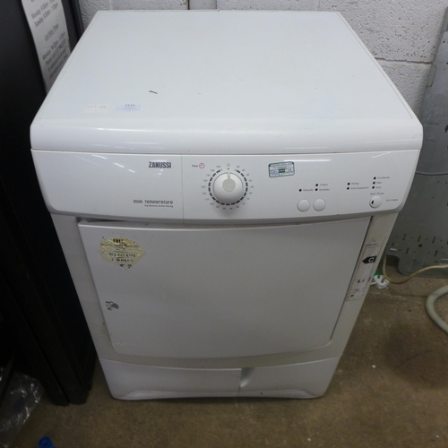 2116 - A Zanussi ZDC 37200w dual temperature 7kg dryer