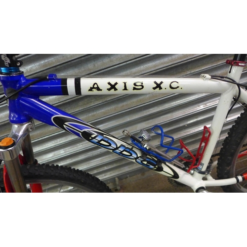 2134 - A DDG Axis X.C. aluminium framed mountain bike with RST Aerosa BAS front suspension forks, Shimano S... 