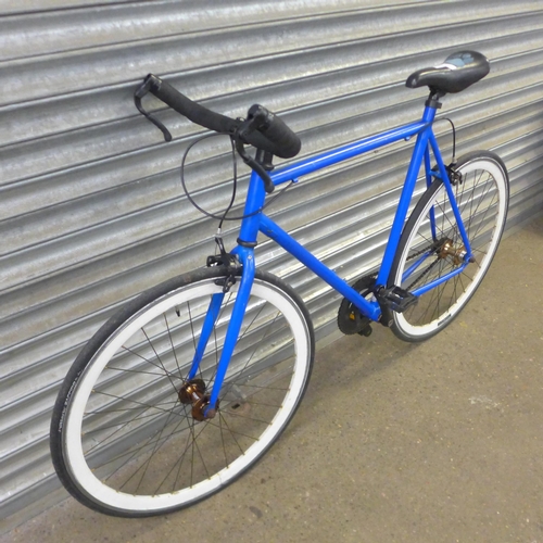 2141 - A tube framed, single speed road bike  * Police repossession