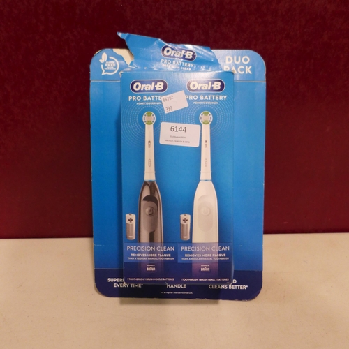 6144 - 2x Oral-B Db5 B'Toothbrush   (332-159) *This lot is subject to vat