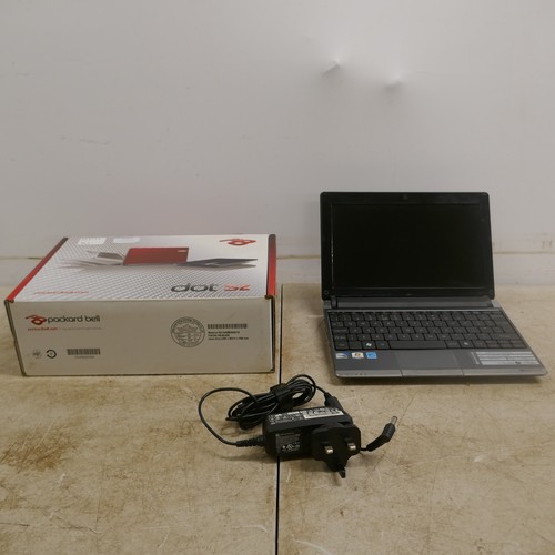 2063 - A Packard Bell Dot S2 notebook laptop