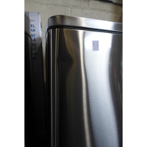 6002 - Eko Combo Step Bin 5.2L & 30L Soft Close Bin (Dented) (332-88) *This lot is subject to vat