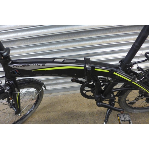 2128 - A Carrera Crosscity E folding electric bike - sold with battery but no charger (as found)  * Police ... 