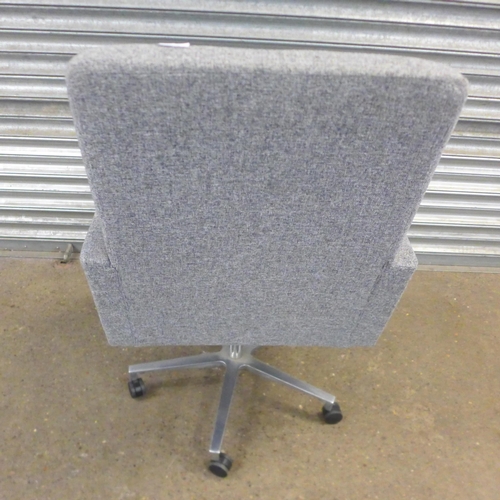 2133 - A grey fabric swivel chair