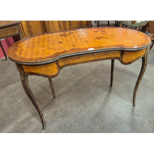 109 - A French Louis XV style parquetry topped rosewood and satinwood kidney shaped lady's writing table