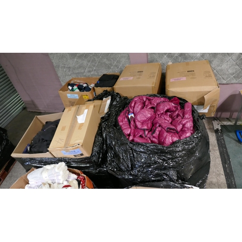 6068 - Two Pallets of clothing to include: Hugo Boss, Jack Wills, 32 Degrees, Puma, Jachs, Andrew Marc, Mon... 