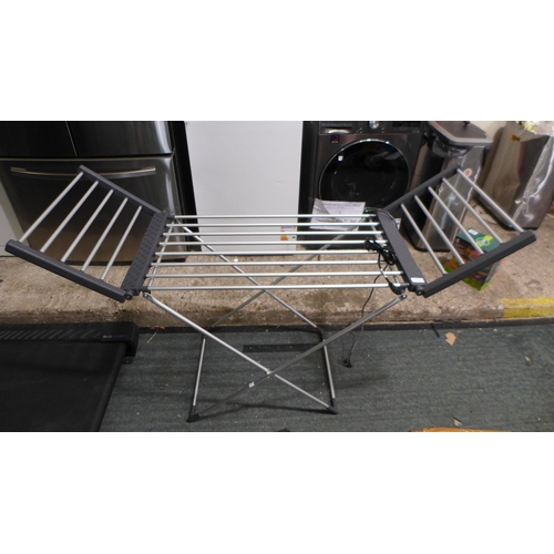 6341 - B&D Heated Winged Airer   (332-274) *This lot is subject to vat