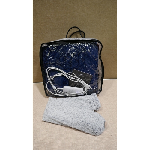 6260 - Navy Herringbone Velvet Throw and a So Long Hot Water Bottle (332-303,321) *This lot is subject to v... 