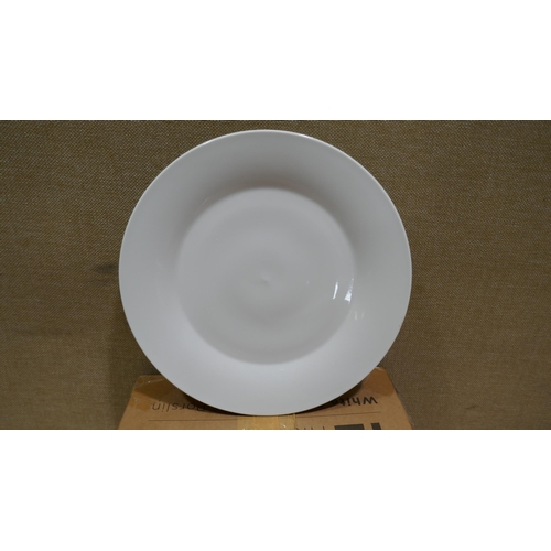 6262 - Eaton Dining Dinner Plates (332-305) *This lot is subject to vat