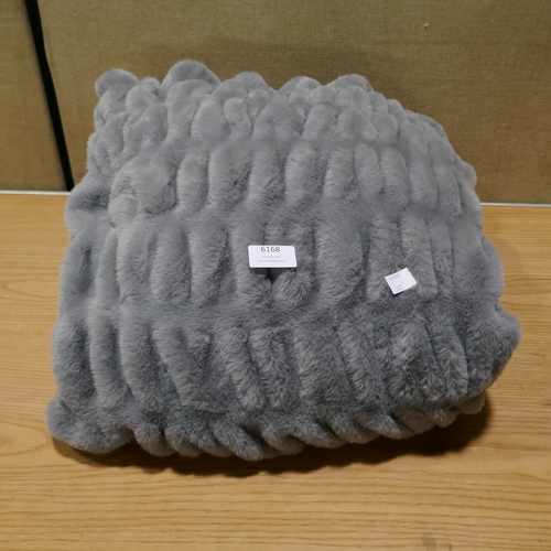 6168 - Textured Grey Fur Throw (152X178Cm)  (332-140) *This lot is subject to vat