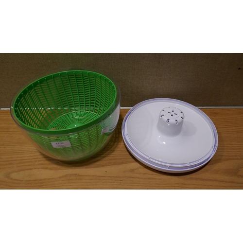 6199 - Farberware Salad Spinner Pro Pump (332-253) *This lot is subject to vat