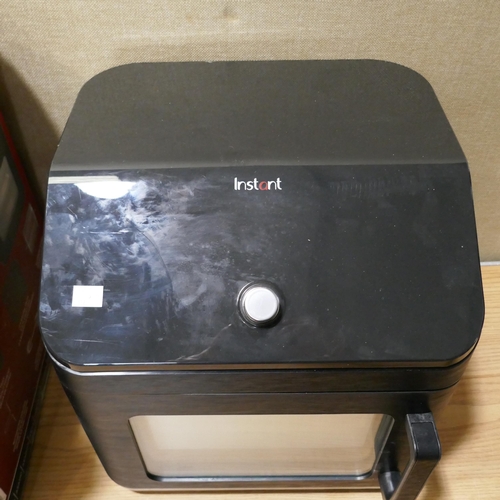 6221 - Instant Pot Air Fry Oven   (332-223) *This lot is subject to vat