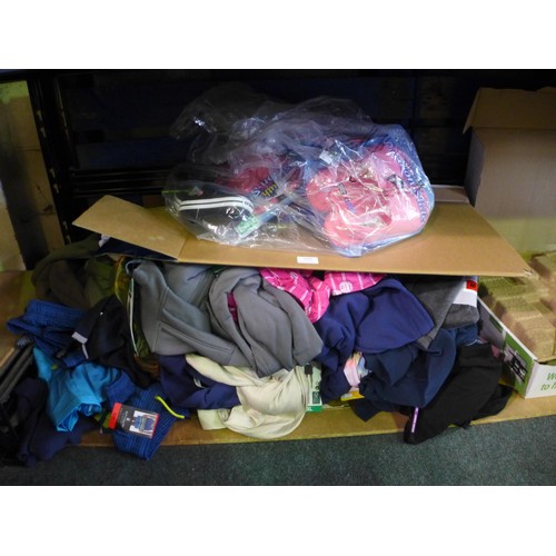 6028 - A quantity of clothing, brands to include: Levi's, DKNY, Columbia, etc. (332-820)  * This lot is sub... 