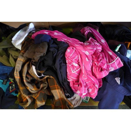 6028 - A quantity of clothing, brands to include: Levi's, DKNY, Columbia, etc. (332-820)  * This lot is sub... 