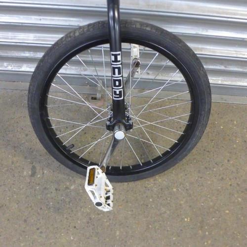 2142B - An Inoy unicycle  * Police repossession