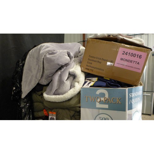 6349 - Large Pallet of Misc Clothing, RRP £ 11,091   (332-338-352) *This lot is subject to vat