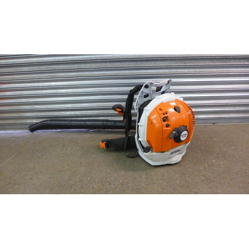 2014 - A Stihl BR600 petrol back pack garden blower