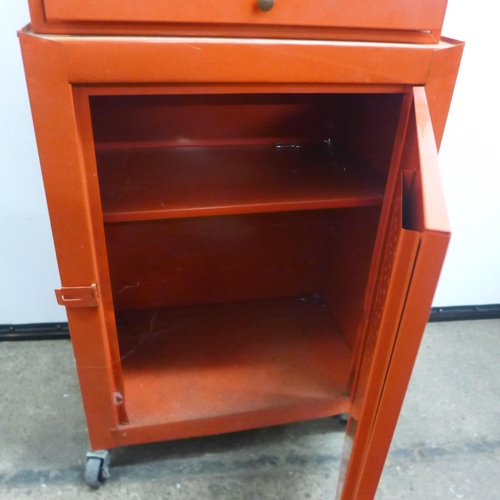 2018 - A metal Clarke tool cabinet and three drawer metal tool chest