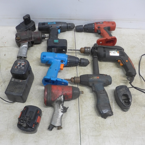 2022 - A quantity of various power tools including a Nu-Tool 1-60 drill, a corded drill, a Power Devil dril... 