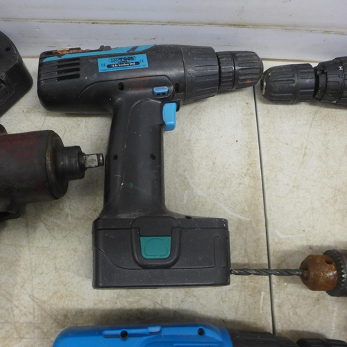 2022 - A quantity of various power tools including a Nu-Tool 1-60 drill, a corded drill, a Power Devil dril... 