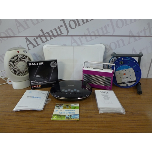 2256 - A quantity of mixed items including a Bionaire fan heater, an extension reel, a Samsung CD player, a... 