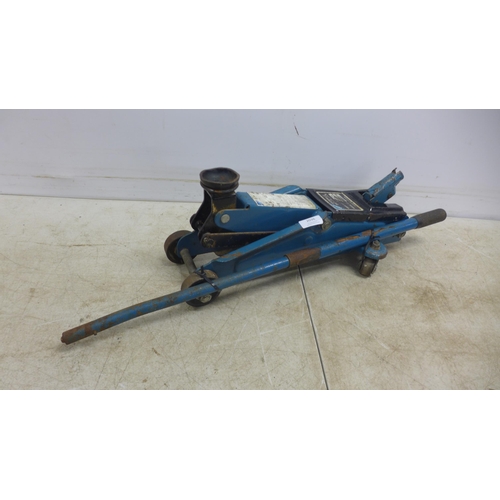 2036 - A Hilka 1 tonne hydraulic trolley jack