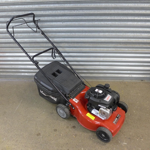 2210 - A Mountfield SP185, 45cm cutting width, self propelled petrol lawn mower with a Briggs & Stratton 30... 