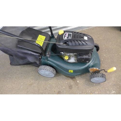 2211 - A Tesco model PLM022013 petrol lawn mower with a 98.5cc engine  * Police repossession