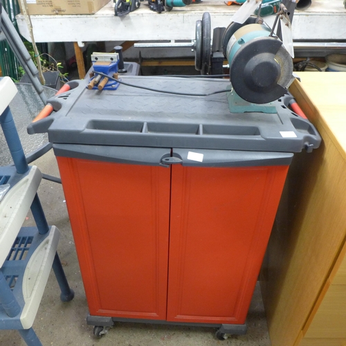 2217 - A plastic two door heavy duty tool trolley with attached Clarke metalworker model CBG-6RSB heavy dut... 