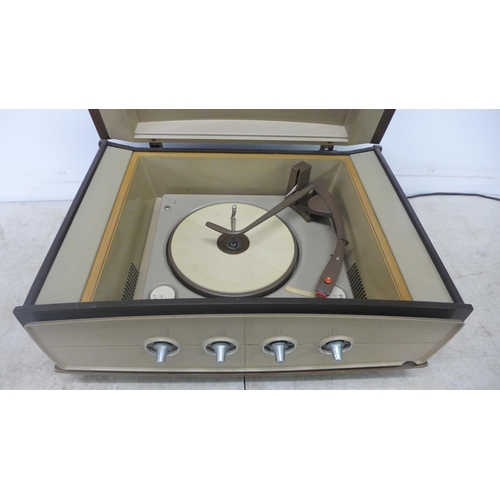 2097 - A quantity of stereo equipment including a Stereophonic Projection Type 1005 system/record player