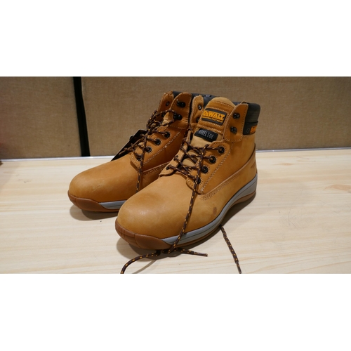 Dewalt mason safety boots hotsell