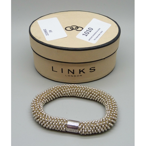 1010 - A Links of London heavy silver bracelet in original box, 89g