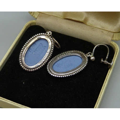 1016 - A pair of silver mounted Wedgwood drop earrings, boxed