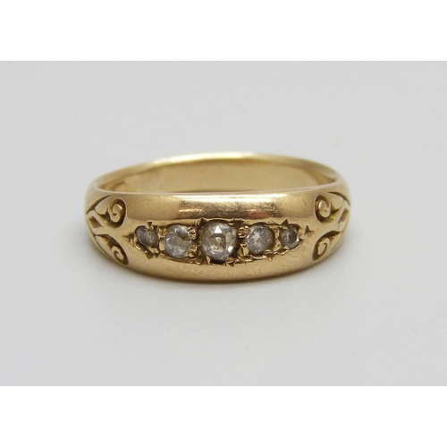 1072 - A 15ct gold five stone diamond ring, hallmarks worn, 4.3g, O