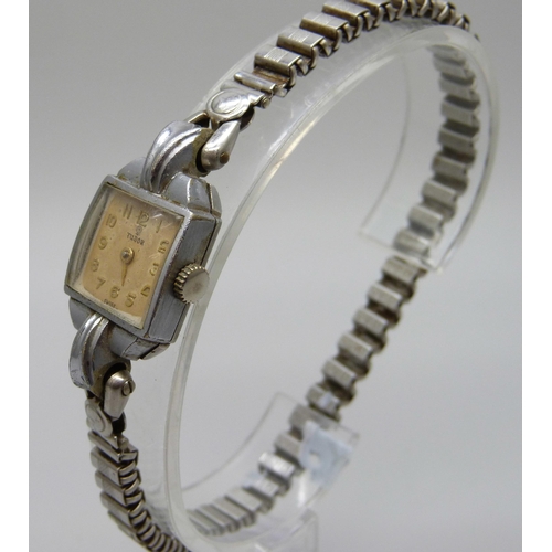 1126 - A lady's Tudor wristwatch, 16mm including crown