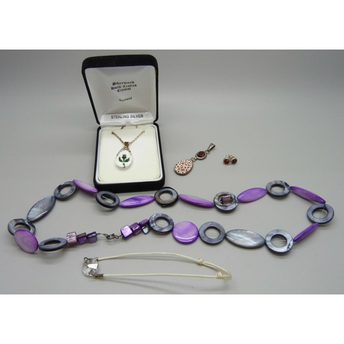 1136 - Silver mounted jewellery including a Sherwood hand crafted Scottish crystal pendant on chain