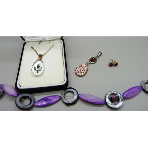 1136 - Silver mounted jewellery including a Sherwood hand crafted Scottish crystal pendant on chain