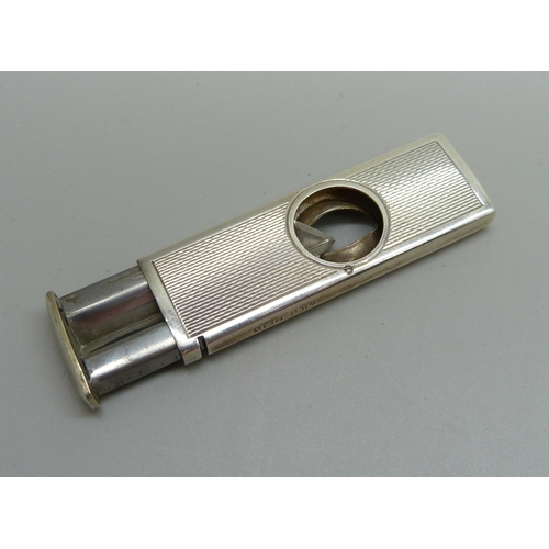 1141 - A silver cigar cutter, Birmingham, 1971, 13.4g