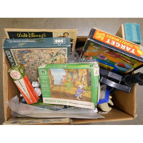 1155 - A box of vintage toys and games **PLEASE NOTE THIS LOT IS NOT ELIGIBLE FOR IN-HOUSE POSTING AND PACK... 