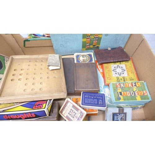 1163 - Vintage games and a collection of old records **PLEASE NOTE THIS LOT IS NOT ELIGIBLE FOR IN-HOUSE PO... 