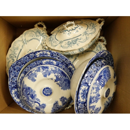 1191 - A collection of ceramics including a matching set of tureens and other jugs, plates, etc., together ... 