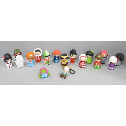 682 - A collection of fourteen Momiji figures and three other figures