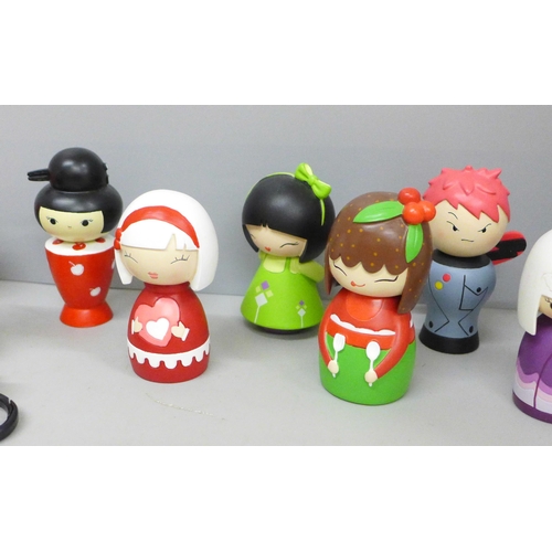 682 - A collection of fourteen Momiji figures and three other figures