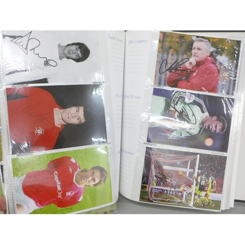 683 - A folder of signed photographs of Nottingham Forest football players including Glory Years players a... 