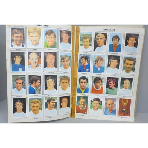 687 - FKS Mexico 1970 World Cup Soccer Stars album, complete