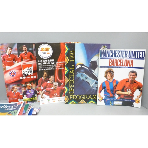 689 - Football Memorabilia; sixteen Manchester United tour programmes