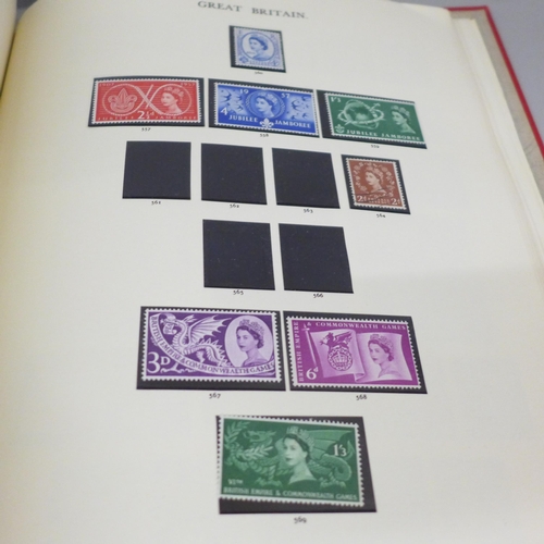 704 - Stamps; Great Britain Windsor stamp album