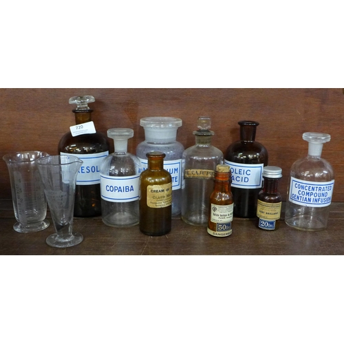 720 - Nine chemists bottles and two measures **PLEASE NOTE THIS LOT IS NOT ELIGIBLE FOR IN-HOUSE POSTING A... 